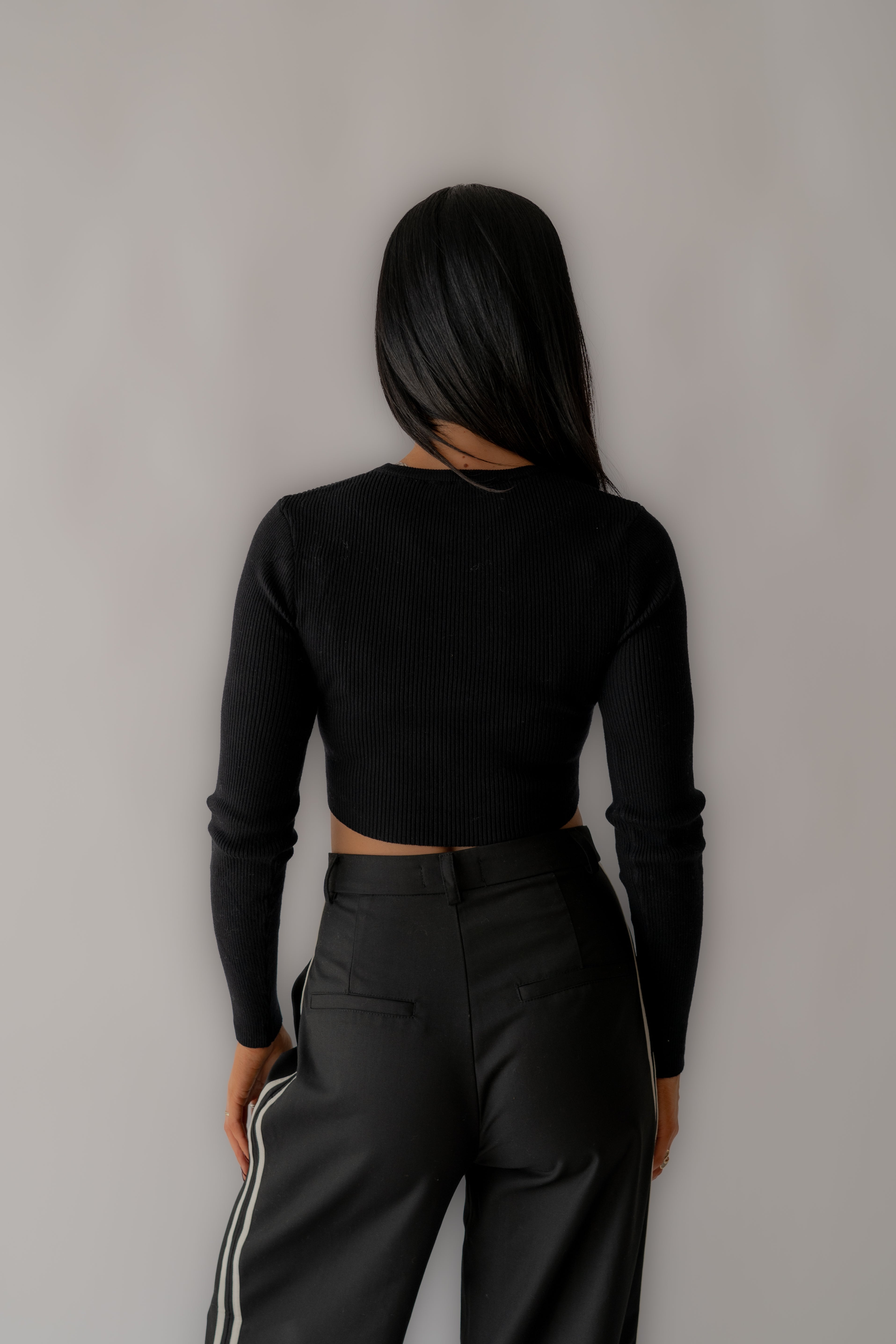 The Black Crop Sweater 2.0